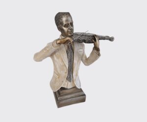 sculpture-of-a-gentleman-playing-the-violin