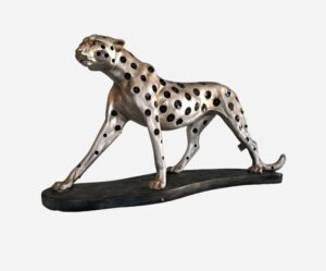 cheetah-on-base-sculpture-front